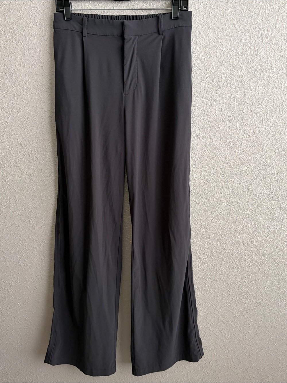 Vuori Black Gray Villa Trouser High Rise Pants First Release - Picture 2 of 9